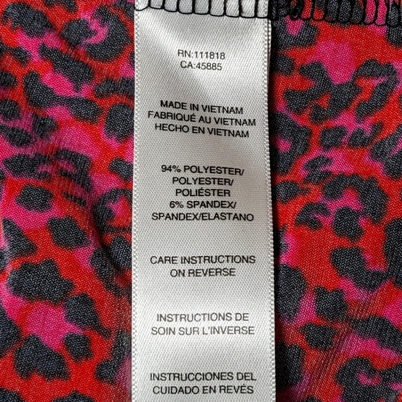 Michael Michael Kors Ruched V-Neck Red & Black Cat Print Blouse Size Small - Picture 7 of 8